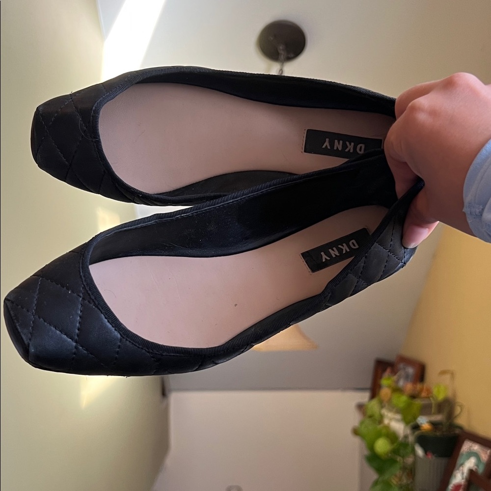 DKNY Black Quilted Flats for Women